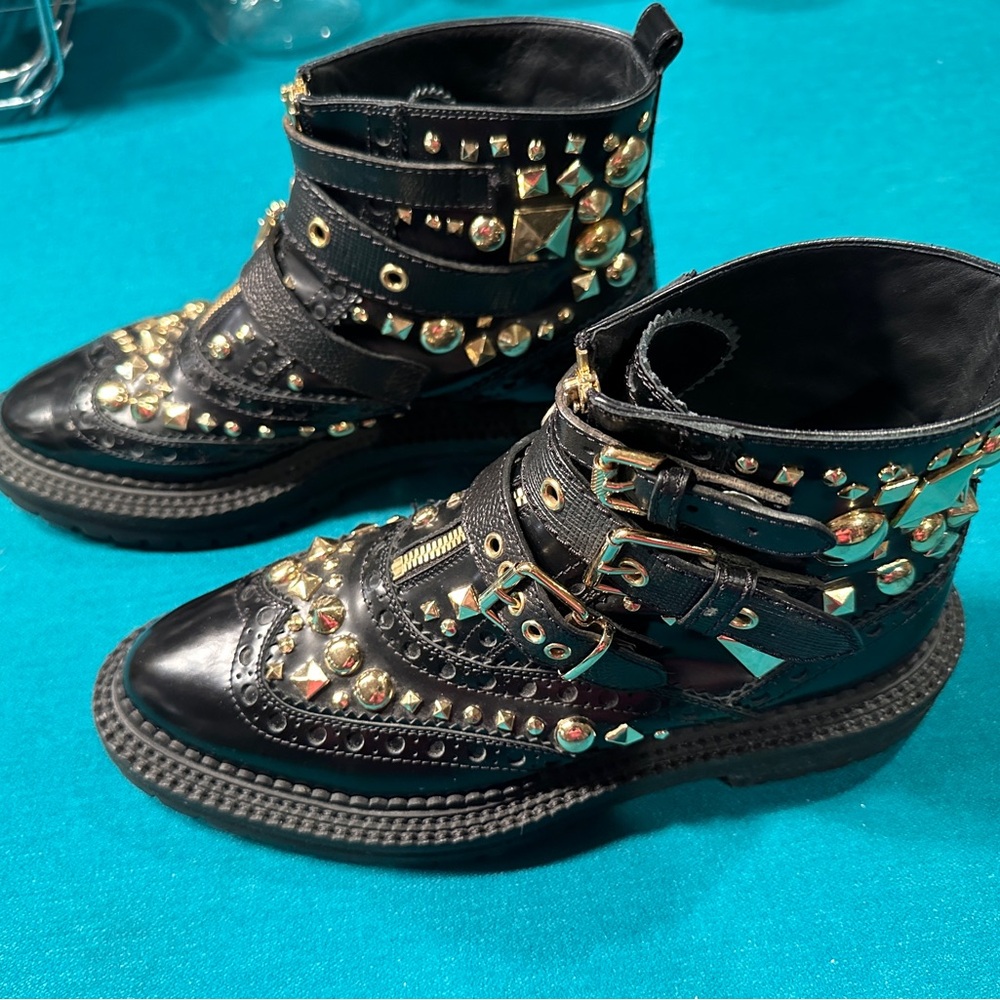 Burberry Gold Studded with straps Black Ankle Boots size 40/9.5 - Picture 2 of 7